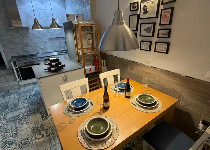 Casa Vistas A Trafalgar Con Cromoterapia Relax En La Ducha Solo Familias O Parejas - Parking Privado Opcional - شقة *