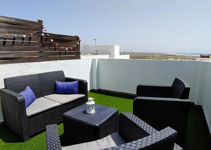 Casa Vistas A Trafalgar Con Cromoterapia Relax En La Ducha Solo Familias O Parejas - Parking Privado Opcional - Conil De La Frontera