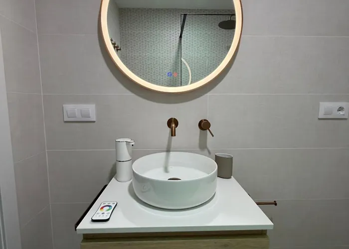 Apartmán Casa Vistas A Trafalgar Con Cromoterapia Relax En La Ducha Solo Familias O Parejas - Parking Privado Opcional - *